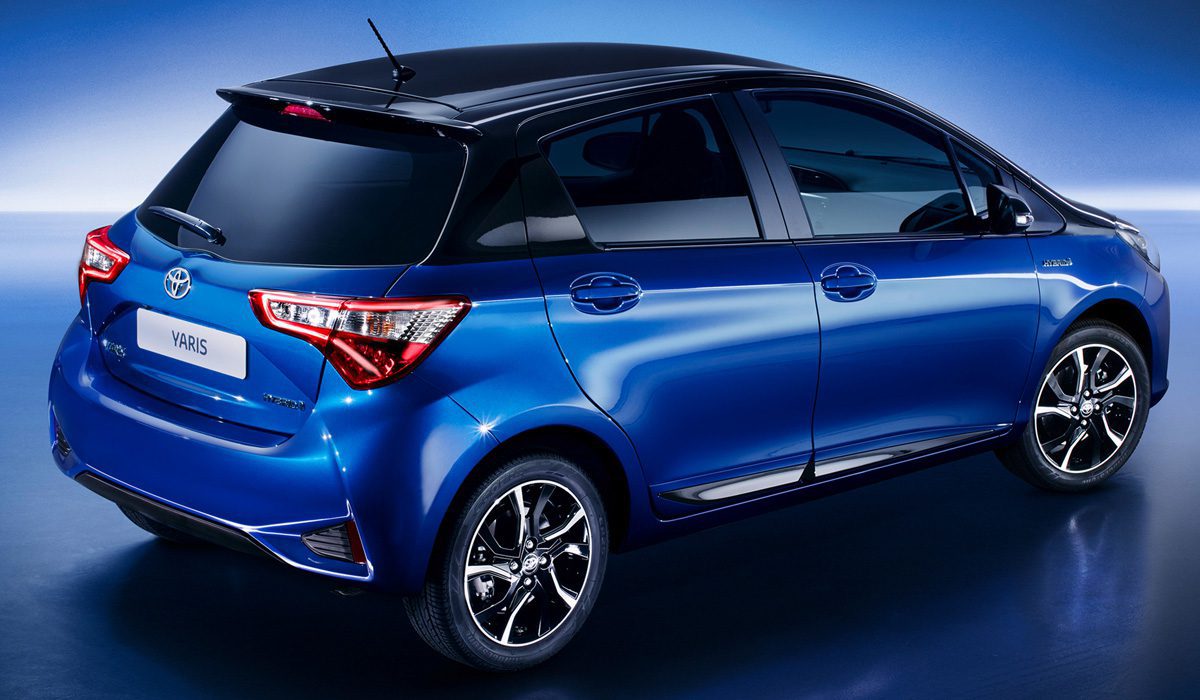 ярис гибрид