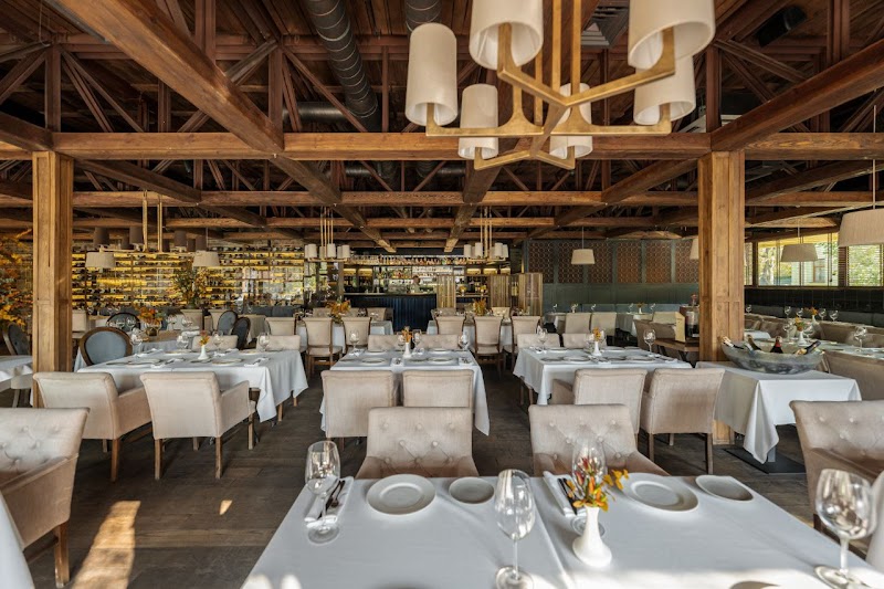 VINO e CUCINA — Restaurant